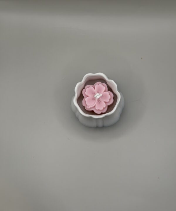 Scalloped Flower Wax Melt